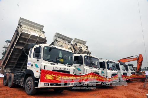Dự án đường dẫn cầu Bắc Luân II: “Khởi” nhưng chưa “công”!